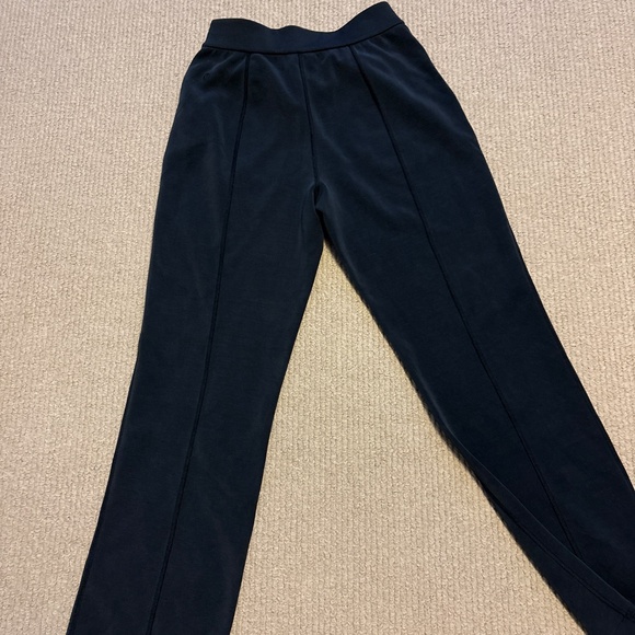 Lululemon softstreme pants - Picture 4 of 5